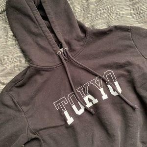 TOKYO cropped sweater